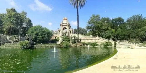 Parc de la Cuitadella - Waterfall Monument - Golden Chariot