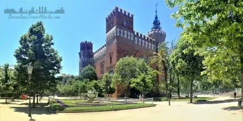 Castell dels Tres Dragons - 3 Dragons Castle & Greenhouses