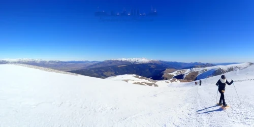 Easy Snowshoe hike la Molina Cable Car Station Niu de l