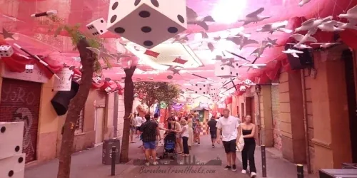Fiesta Major de Gràcia 2025  - Decorated streets with live music